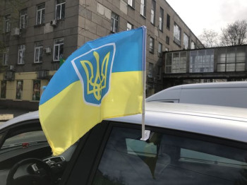 Автомобильный Флаг Украины с гербом на присоске 201889