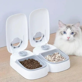 Автоматическая кормушка 600 мл, с таймером, для кошек и собак. Умный дозатор еды для домашних животных  207102